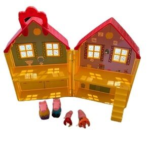 Peppa Pig Deluxe Playhouse with Figures Kids Toy